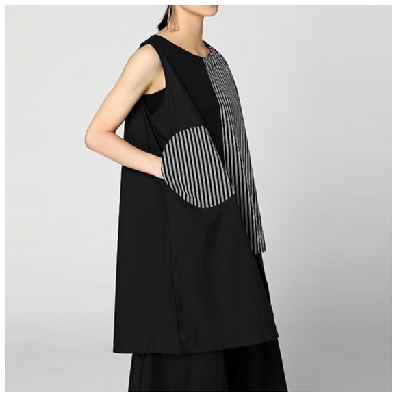 Black White 3D Stripe Pocket Oversize Tunic Top - Picture 4 of 8